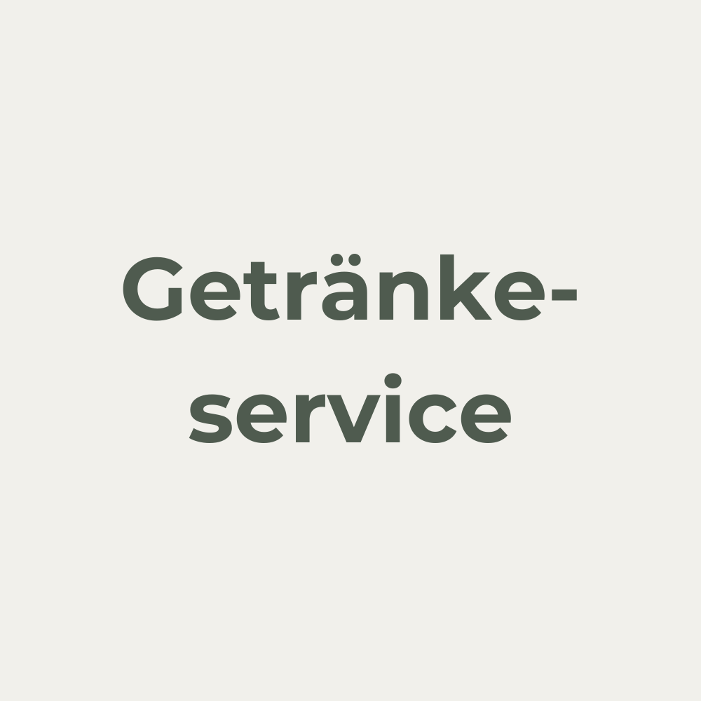 Moderne Hochzeits- und Eventplanung Schwarzwald – eine Person arbeitet an einem Laptop, umgeben von frischen Blumen, einem Smartphone und einer Tasse Kaffee. Die stilvolle, minimalistische Arbeitsumgebung steht für kreative Planung und Organisation von Hochzeiten und Events im Schwarzwald.