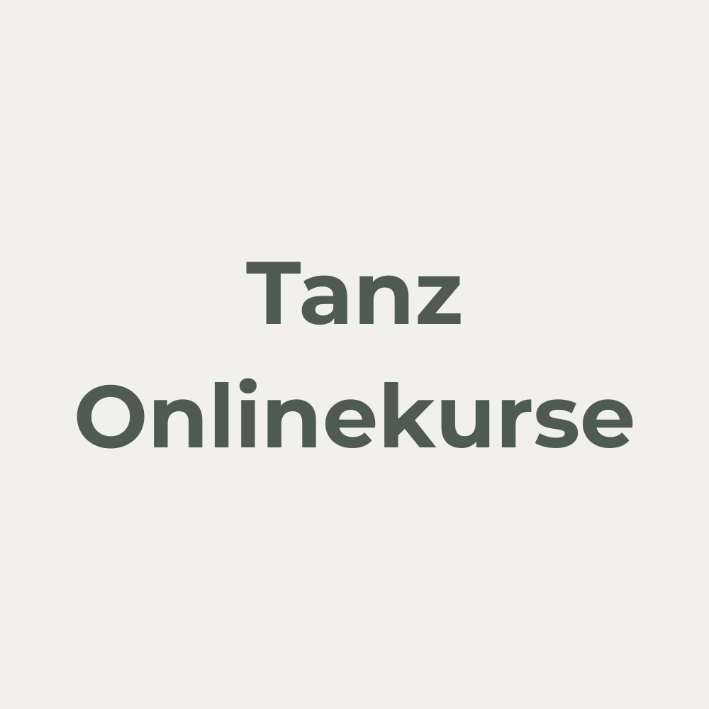 Bride Time Gruppe Facebook – Eine glückliche Braut strahlt vor Freude und zeigt spielerisch ihr Lächeln. Die Bride Time Gruppe auf Facebook bietet Austausch, Inspiration und wertvolle Tipps für Bräute, um ihre Hochzeit gemeinsam mit anderen zu planen und unvergesslich zu machen.